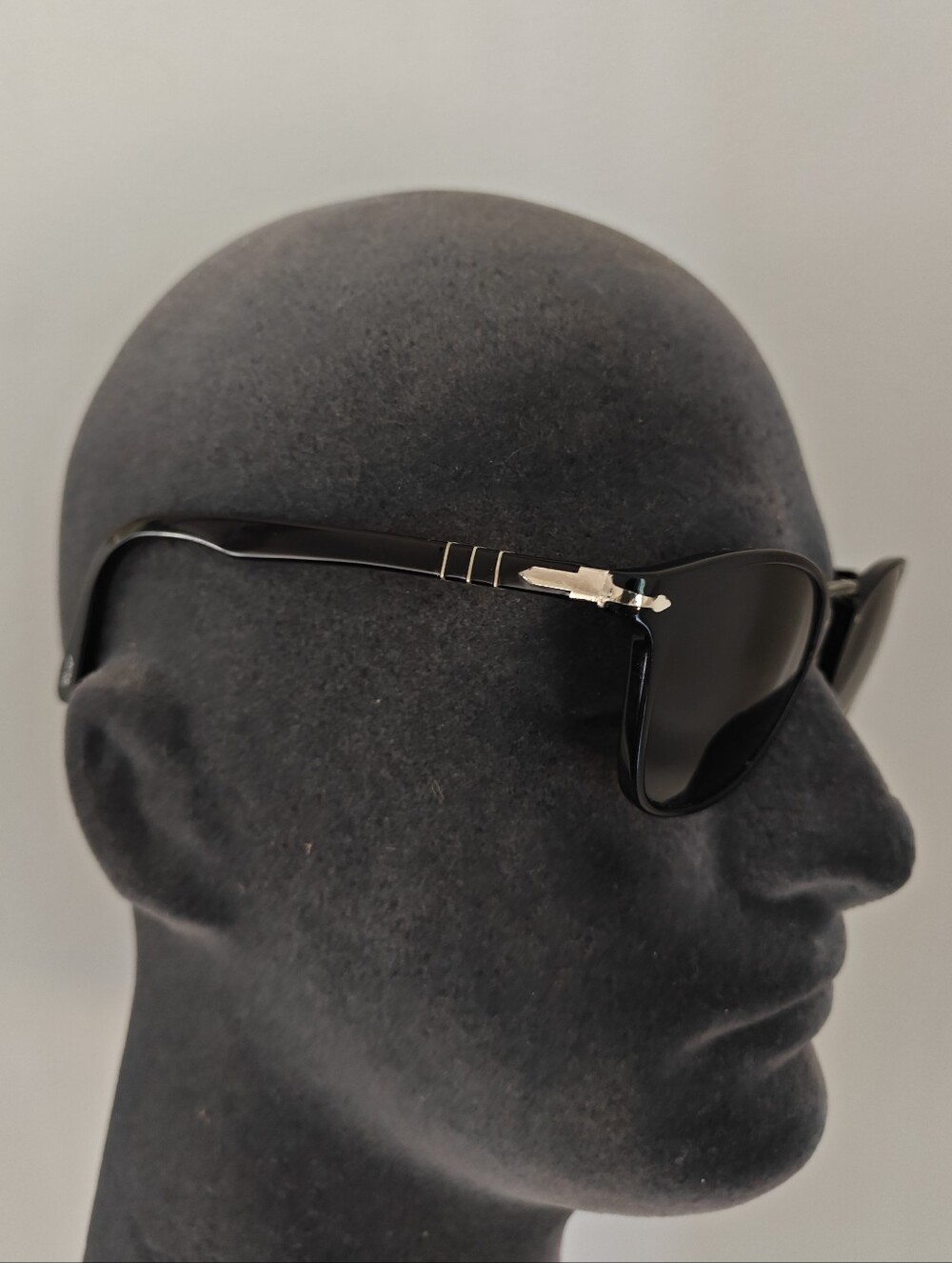 Authentic Persol Sunglasses Typewriter Edition 3110-S Made In Italy